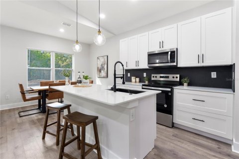 Casa en alquiler en Dunnellon, Florida, 3 dormitorios, 153.1 m2 № 1821046 - foto 4