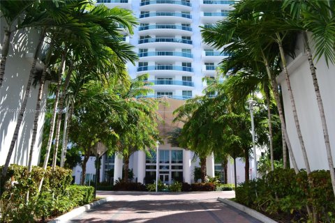 Copropriété à louer à North Bay Village, Floride: 1 chambre, 83.61 m2 № 1946447 - photo 15