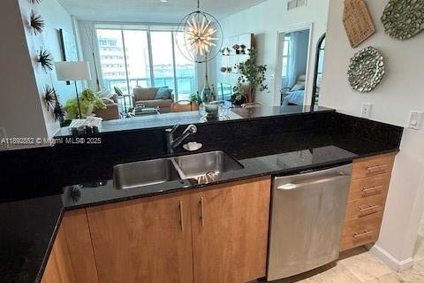 Copropriété à louer à North Bay Village, Floride: 1 chambre, 83.61 m2 № 1946447 - photo 3
