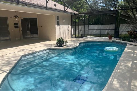 House in Oviedo, Florida 4 bedrooms, 237.83 sq.m. № 1775127 - photo 13