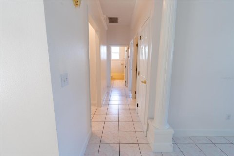 House in Oviedo, Florida 4 bedrooms, 237.83 sq.m. № 1775127 - photo 21