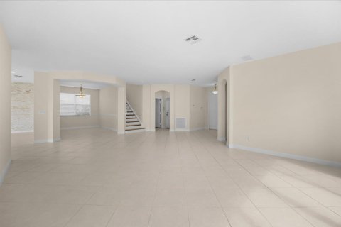 Villa ou maison à vendre à Port St. Lucie, Floride: 5 chambres, 322.84 m2 № 2394779 - photo 9
