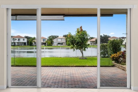Villa ou maison à vendre à Port St. Lucie, Floride: 5 chambres, 322.84 m2 № 2394779 - photo 18