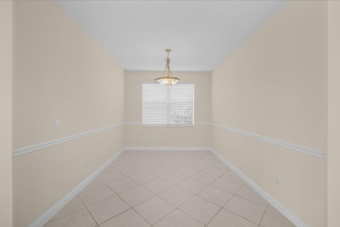 Villa ou maison à vendre à Port St. Lucie, Floride: 5 chambres, 322.84 m2 № 2394779 - photo 12