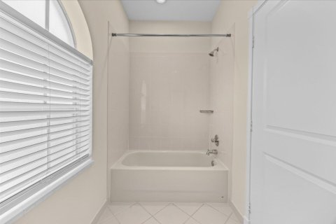Villa ou maison à vendre à Port St. Lucie, Floride: 5 chambres, 322.84 m2 № 2394779 - photo 25