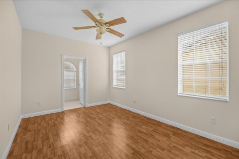 Villa ou maison à vendre à Port St. Lucie, Floride: 5 chambres, 322.84 m2 № 2394779 - photo 23