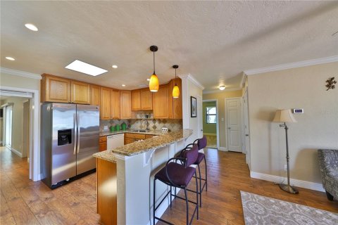 House in New Smyrna Beach, Florida 3 bedrooms, 144.56 sq.m. № 1640868 - photo 6