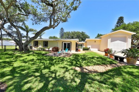 House in New Smyrna Beach, Florida 3 bedrooms, 144.56 sq.m. № 1640868 - photo 22