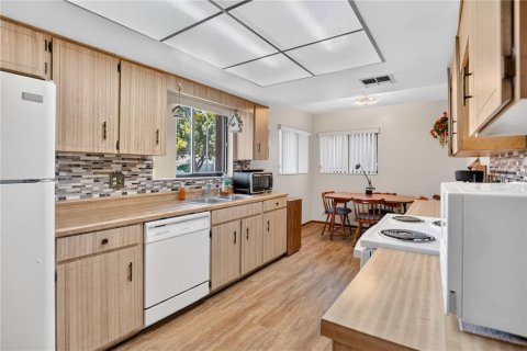Casa en venta en Casselberry, Florida, 3 dormitorios, 140.38 m2 № 2381041 - foto 16