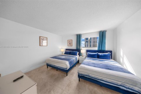 Copropriété à vendre à Hollywood, Floride: 1 chambre, 81.2 m2 № 1956025 - photo 15