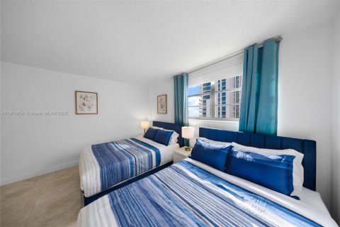 Copropriété à vendre à Hollywood, Floride: 1 chambre, 81.2 m2 № 1956025 - photo 18