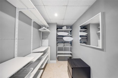 Copropriété à vendre à Hollywood, Floride: 1 chambre, 81.2 m2 № 1956025 - photo 21