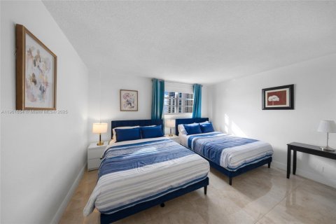 Copropriété à vendre à Hollywood, Floride: 1 chambre, 81.2 m2 № 1956025 - photo 16