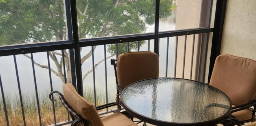 Condominio en Delray Beach, Florida, 2 dormitorios № 1147057