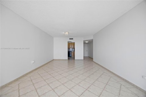 Купить кондоминиум в Авентура, Флорида 1 спальня, 71.16м2, № 2018271 - фото 15