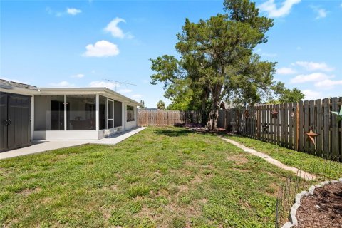 House in Holiday, Florida 2 bedrooms, 99.59 sq.m. № 1905693 - photo 27