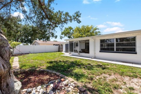 House in Holiday, Florida 2 bedrooms, 99.59 sq.m. № 1905693 - photo 26