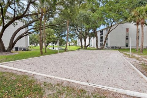Condominio en alquiler en Kissimmee, Florida, 1 dormitorio, 61.78 m2 № 2430796 - foto 17