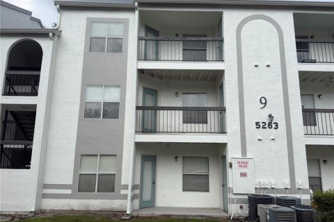 Condominio en Kissimmee, Florida, 1 dormitorio № 2430796