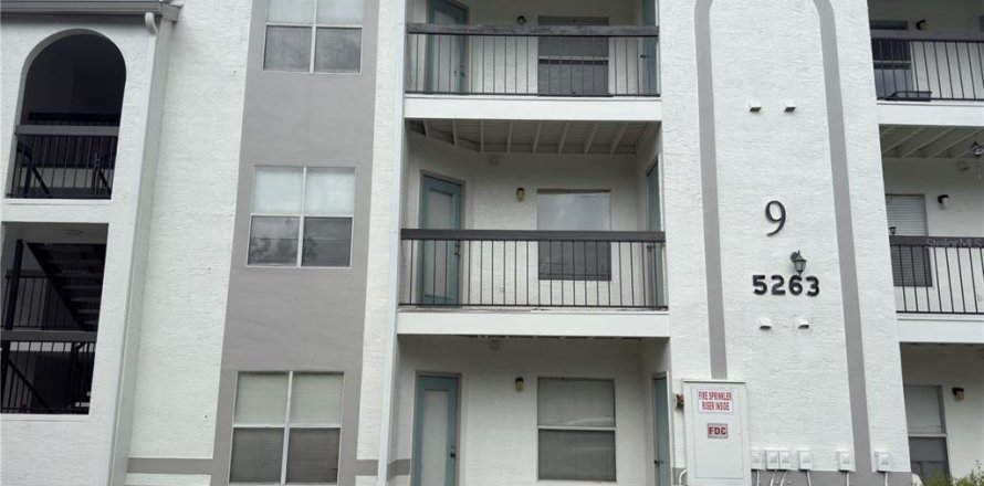 Condominio en Kissimmee, Florida, 1 dormitorio № 2430796