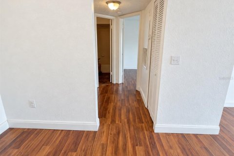 Condominio en alquiler en Kissimmee, Florida, 1 dormitorio, 61.78 m2 № 2430796 - foto 5