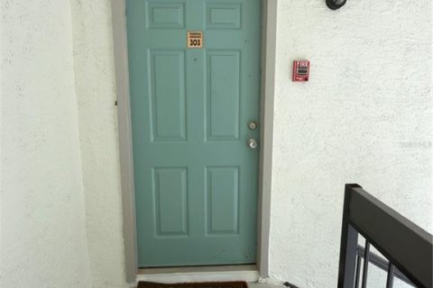 Condominio en alquiler en Kissimmee, Florida, 1 dormitorio, 61.78 m2 № 2430796 - foto 2