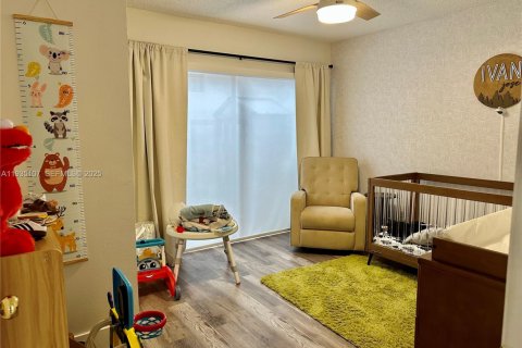 Adosado en alquiler en Pembroke Pines, Florida, 3 dormitorios, 122.91 m2 № 1993656 - foto 17