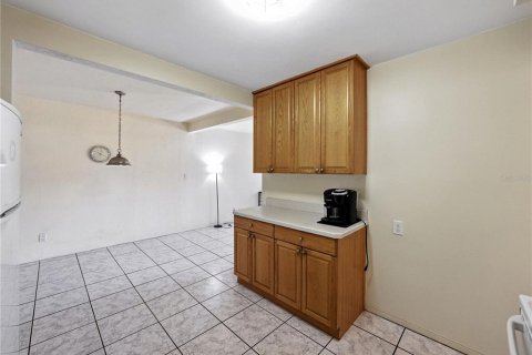 Villa ou maison à vendre à Saint Petersburg, Floride: 2 chambres, 91.42 m2 № 1876038 - photo 18