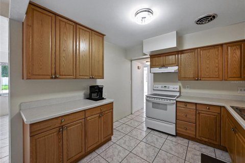 Villa ou maison à vendre à Saint Petersburg, Floride: 2 chambres, 91.42 m2 № 1876038 - photo 15