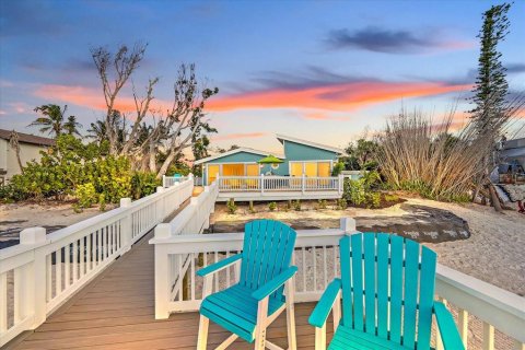 Villa ou maison à vendre à Englewood, Floride: 4 chambres, 213.02 m2 № 2229174 - photo 5