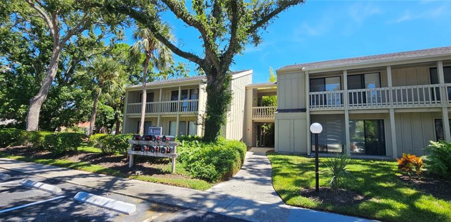 Condo in Sarasota, Florida, 2 bedrooms № 2104243