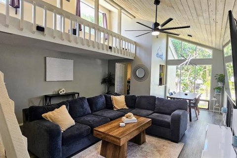 Condo in Sarasota, Florida, 2 bedrooms № 2104243 - photo 6