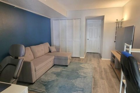 Condo in Sarasota, Florida, 2 bedrooms № 2104243 - photo 26