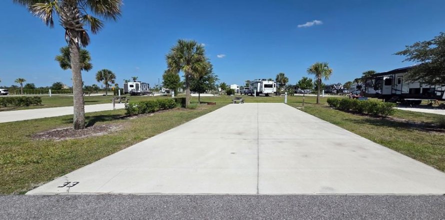 Land in Lake Wales, Florida № 1634711