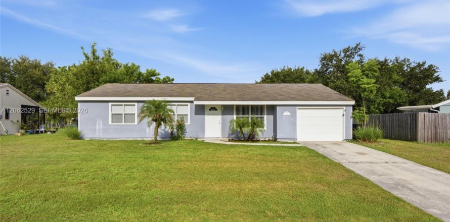 Villa ou maison à Port St. Lucie, Floride 3 chambres, 109.25 m2 № 2290211