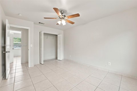 Villa ou maison à vendre à Port St. Lucie, Floride: 3 chambres, 109.25 m2 № 2290211 - photo 20
