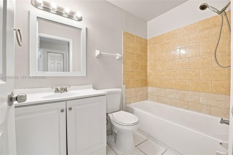 Villa ou maison à vendre à Port St. Lucie, Floride: 3 chambres, 109.25 m2 № 2290211 - photo 22