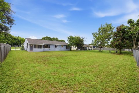 Villa ou maison à vendre à Port St. Lucie, Floride: 3 chambres, 109.25 m2 № 2290211 - photo 27