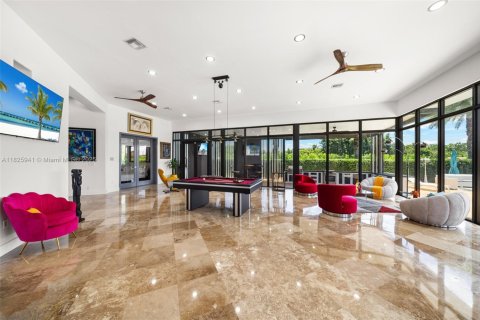 House in Southwest Ranches, Florida 5 bedrooms, 433.2 sq.m. № 1794360 - photo 28