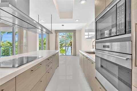 Condominio en venta en North Miami Beach, Florida, 3 dormitorios, 212.28 m2 № 1480372 - foto 6
