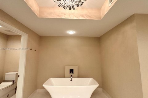 Condominio en venta en North Miami Beach, Florida, 3 dormitorios, 212.28 m2 № 1480372 - foto 17