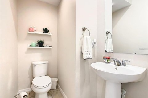 Townhouse in Kissimmee, Florida 3 bedrooms, 141.95 sq.m. № 1788277 - photo 10
