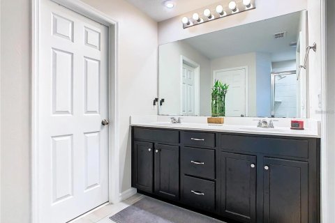 Townhouse in Kissimmee, Florida 3 bedrooms, 141.95 sq.m. № 1788277 - photo 17