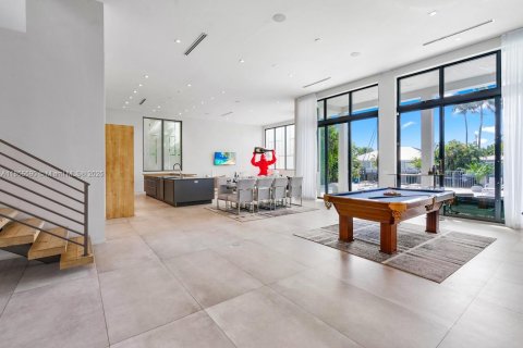 Снять в аренду виллу или дом в Форт-Лодердейл, Флорида 6 спален, 406.91м2, № 2015097 - фото 5