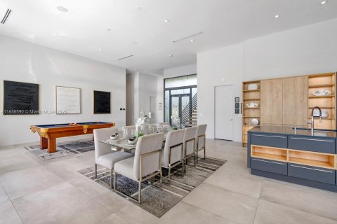 Снять в аренду виллу или дом в Форт-Лодердейл, Флорида 6 спален, 406.91м2, № 2015097 - фото 10