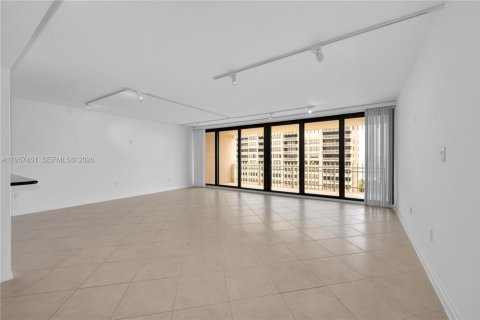 Снять в аренду кондоминиум в Майами, Флорида 2 спальни, 174.84м2, № 2020085 - фото 6