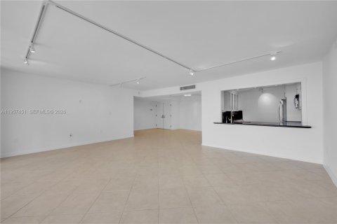 Снять в аренду кондоминиум в Майами, Флорида 2 спальни, 174.84м2, № 2020085 - фото 11