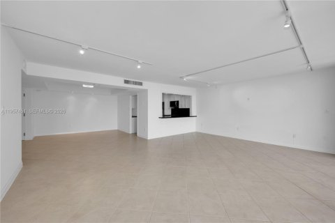 Снять в аренду кондоминиум в Майами, Флорида 2 спальни, 174.84м2, № 2020085 - фото 9