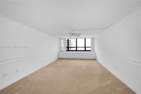 Снять в аренду кондоминиум в Майами, Флорида 2 спальни, 174.84м2, № 2020085 - фото 19