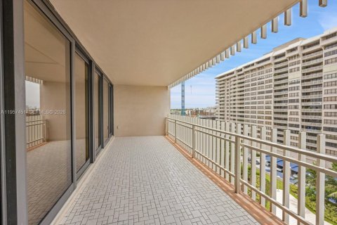 Снять в аренду кондоминиум в Майами, Флорида 2 спальни, 174.84м2, № 2020085 - фото 4